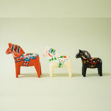 Cargar imagen en el visor de la galería, Caballo Dalarna (Pieza de colección)